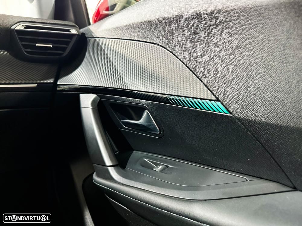 Peugeot e-2008 50 kWh Allure Pack - 32