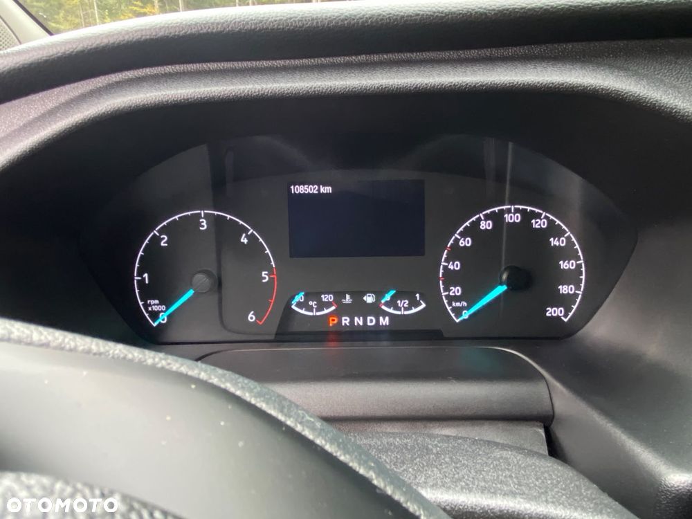 Ford Tourneo Custom - 14