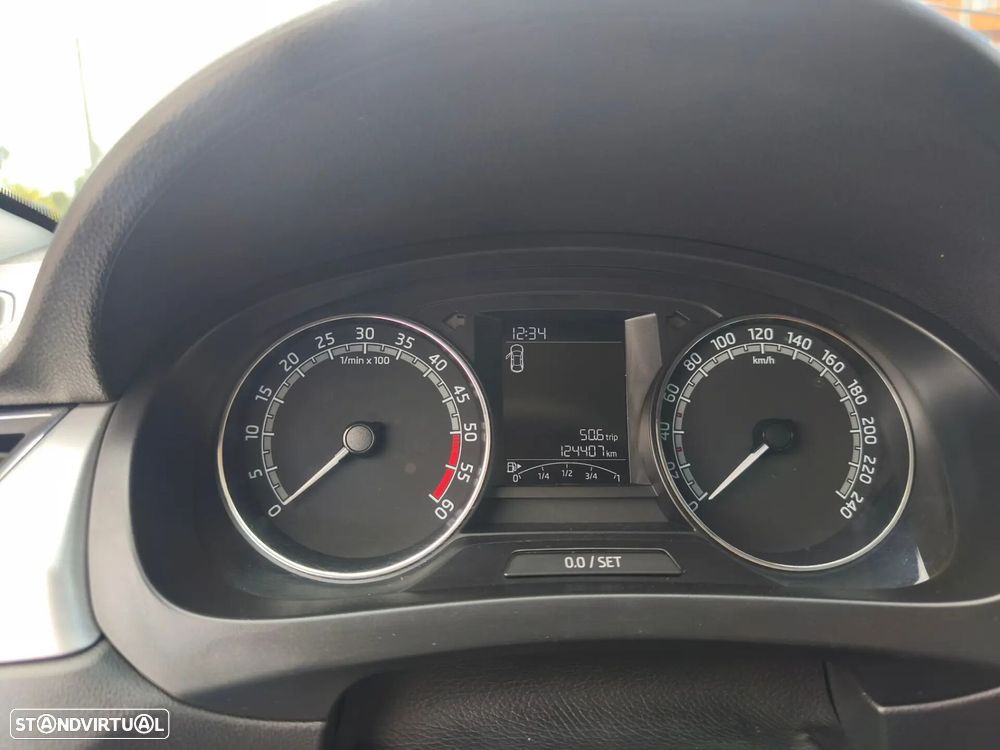 Skoda Rapid Spaceback 1.4 TDI Ambition - 8