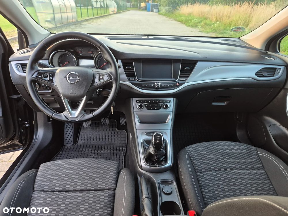 Opel Astra - 35