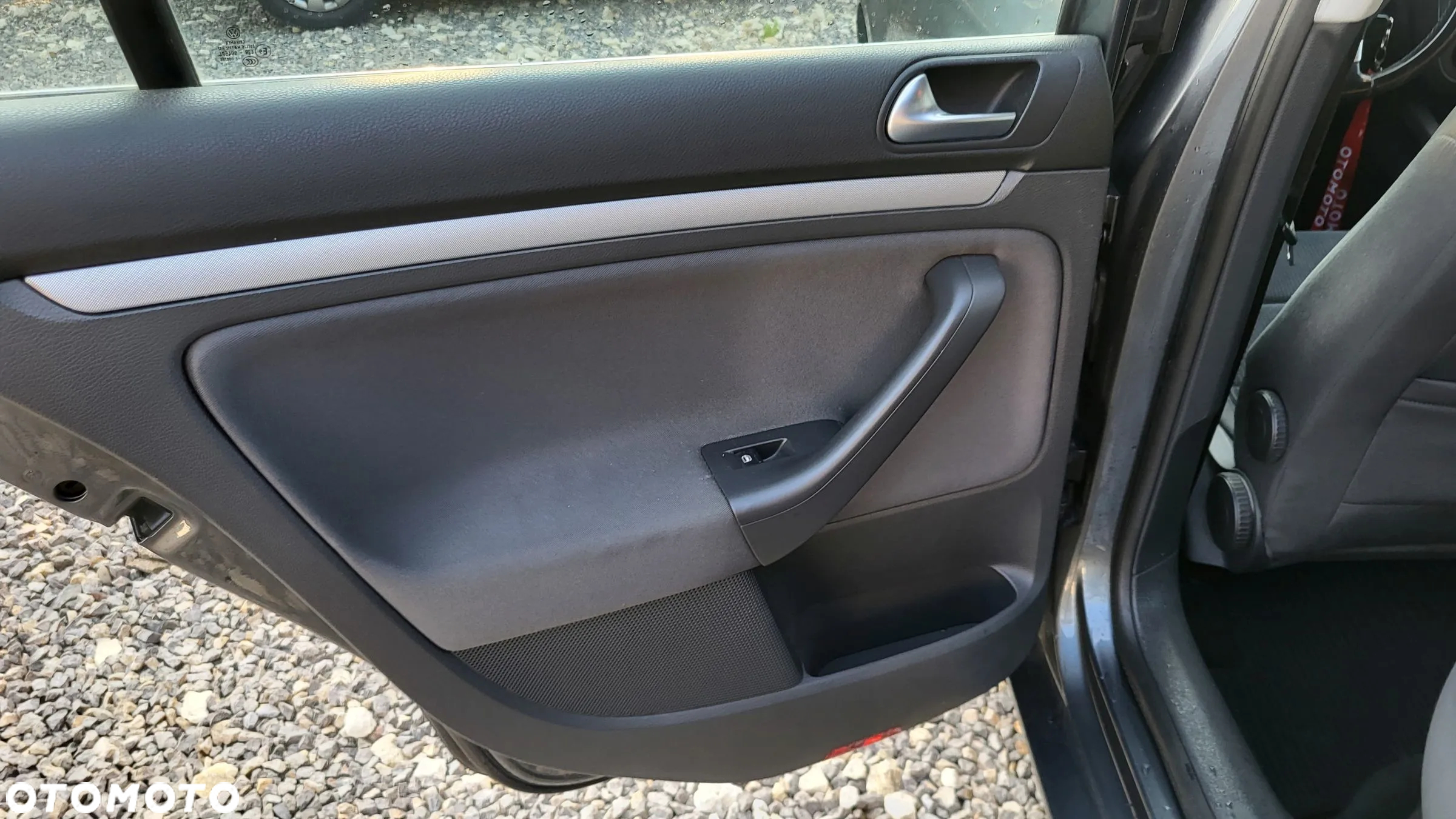 Volkswagen Golf 1.6 Comfortline - 25