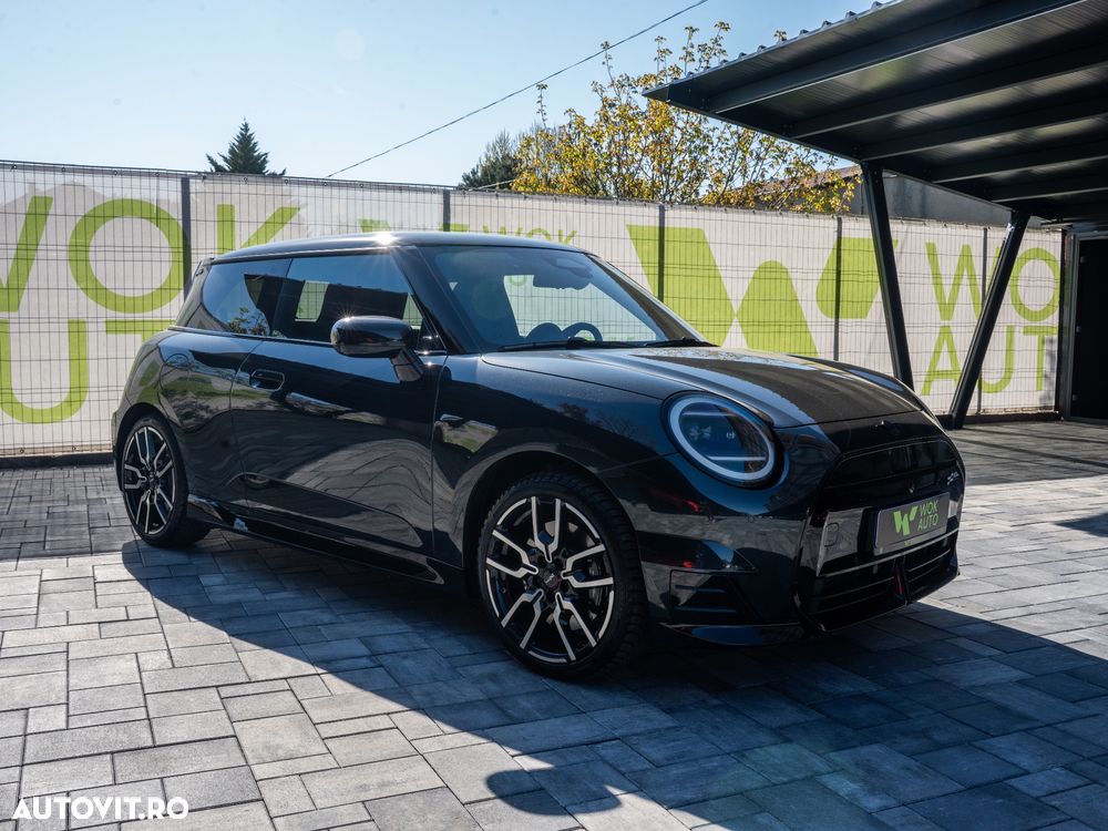 Mini Cooper E John Works Trim - 2