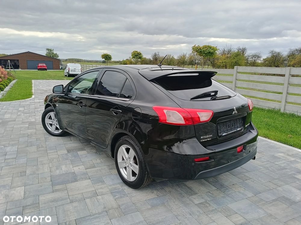 Mitsubishi Lancer 2011 photo 5