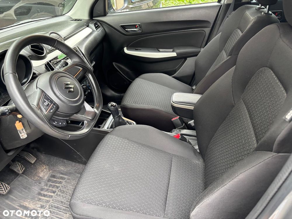 Suzuki Swift - 10