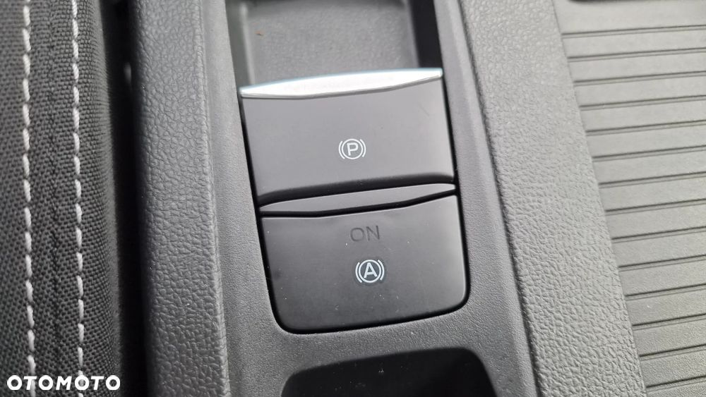 Ford Focus 1.5 EcoBlue Start-Stopp-System TITANIUM STYLE - 25