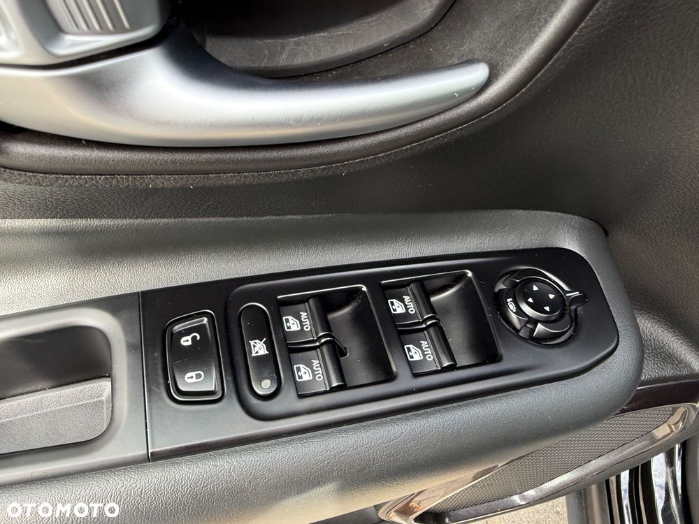 Jeep Renegade 1.3 T-GDI 4xe Automatik S - 19