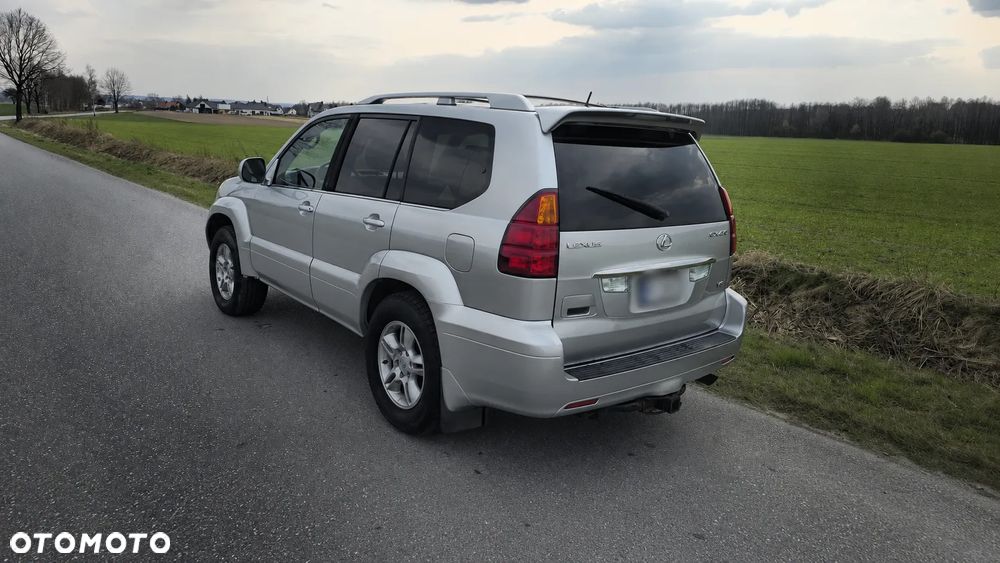 Lexus GX Standard - 17