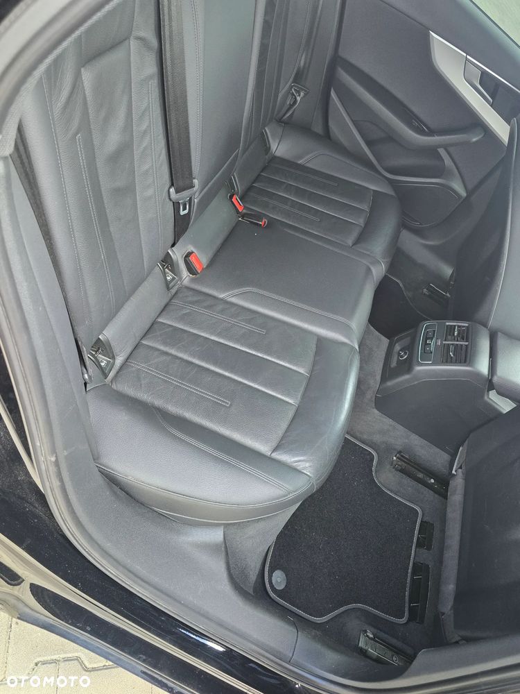 Audi A4 Avant 2.0 TDI - 6