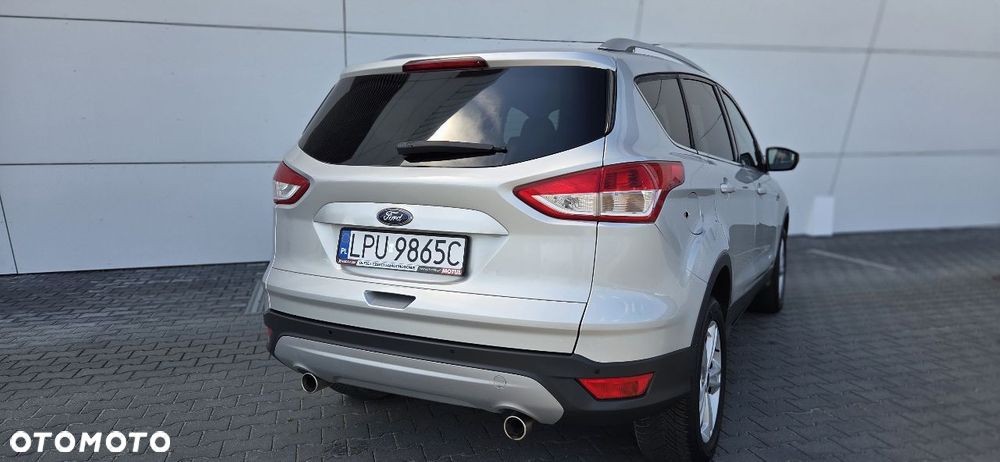 Ford Kuga 2.0 TDCi 2x4 Titanium - 10