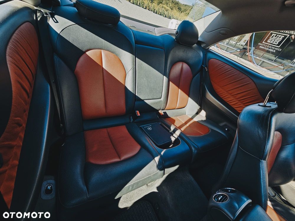 Mercedes-Benz CLK - 5