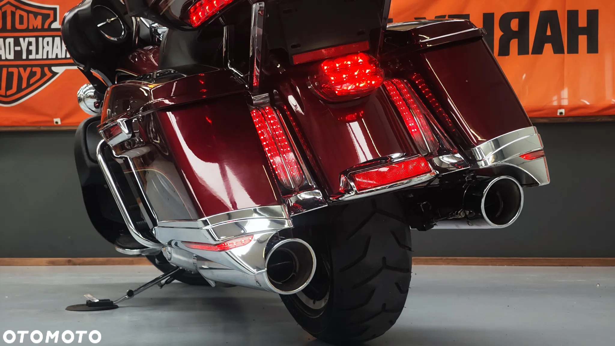 Harley-Davidson Touring Ultra Limited - 11