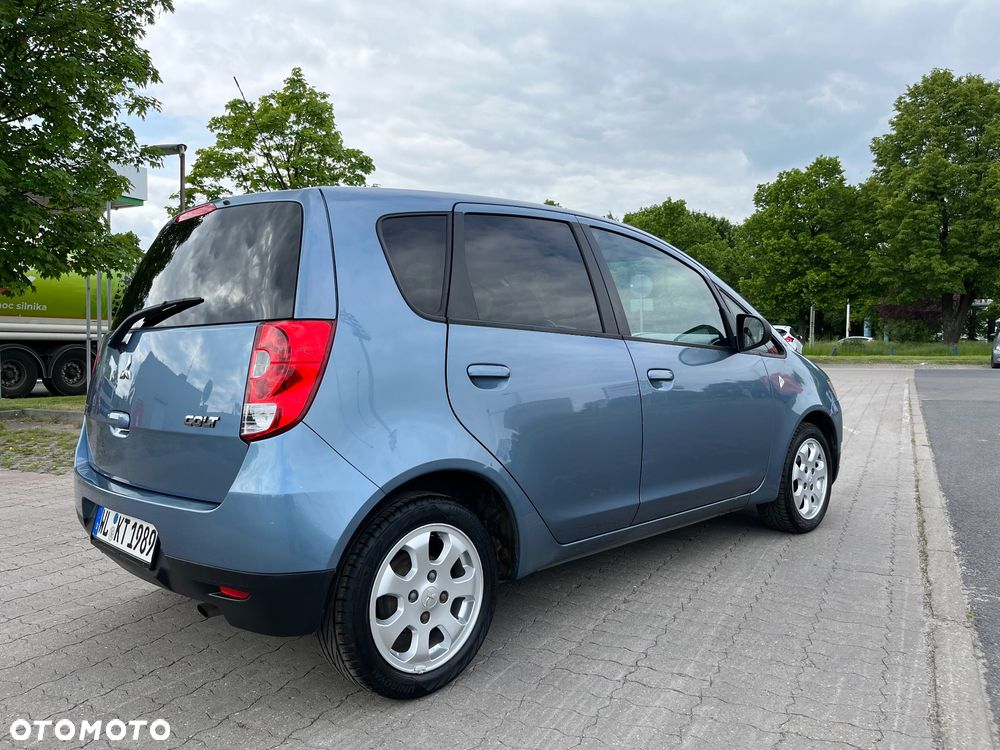 Mitsubishi Colt - 22