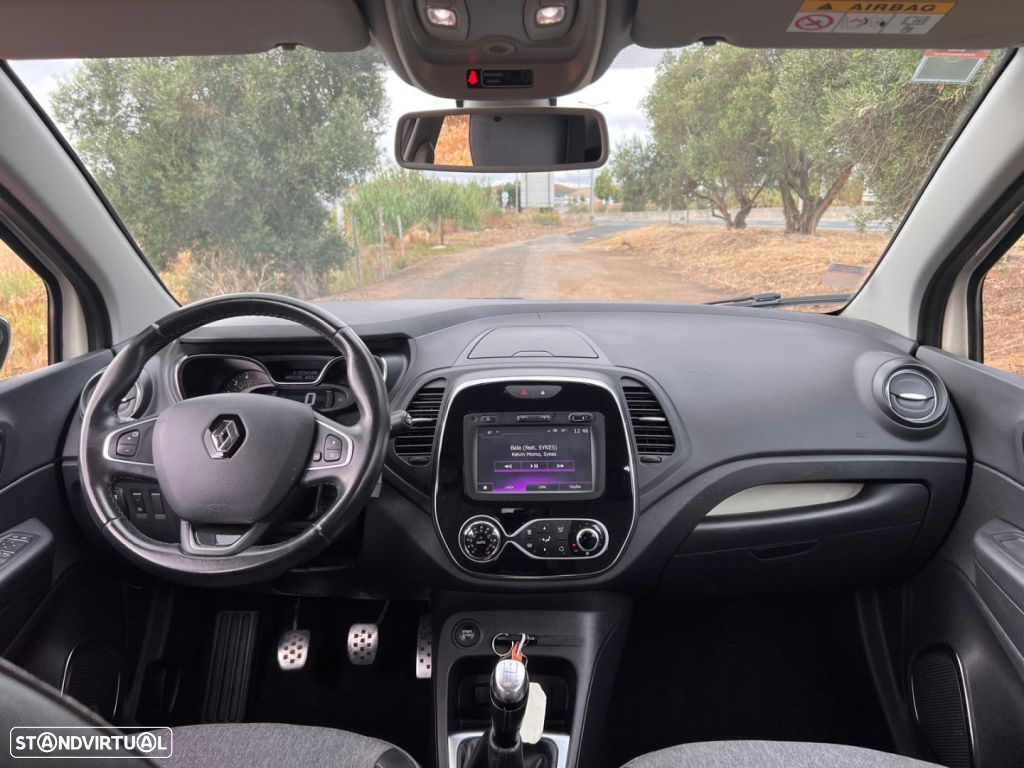 Renault Captur 1.5 dCi Exclusive - 10