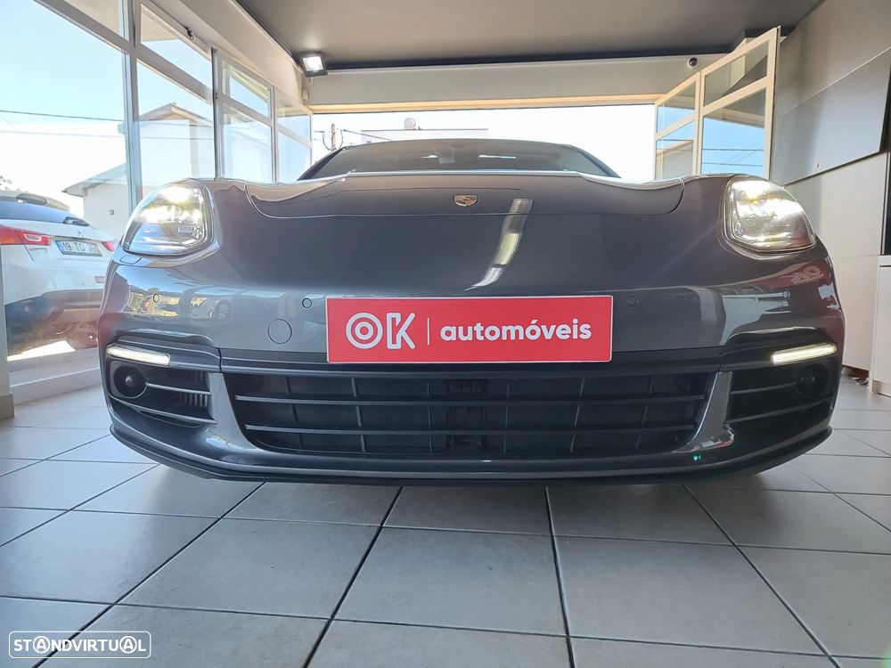 Porsche Panamera 4 E-Hybrid Platinum Edition - 4