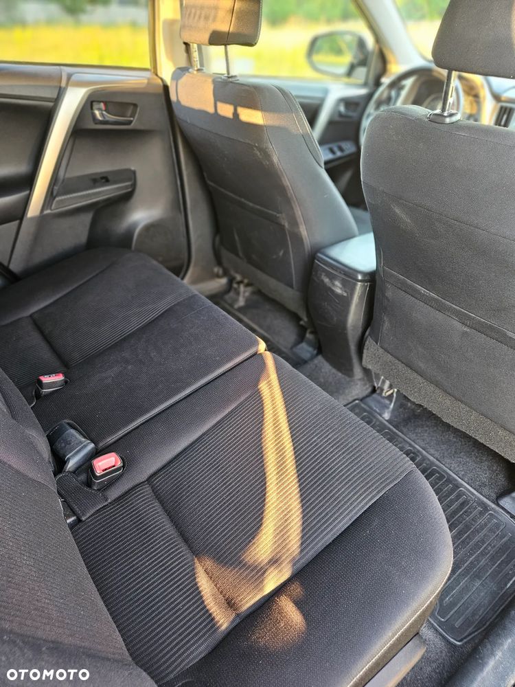 Toyota RAV4 2.2 D-4D Premium - 7