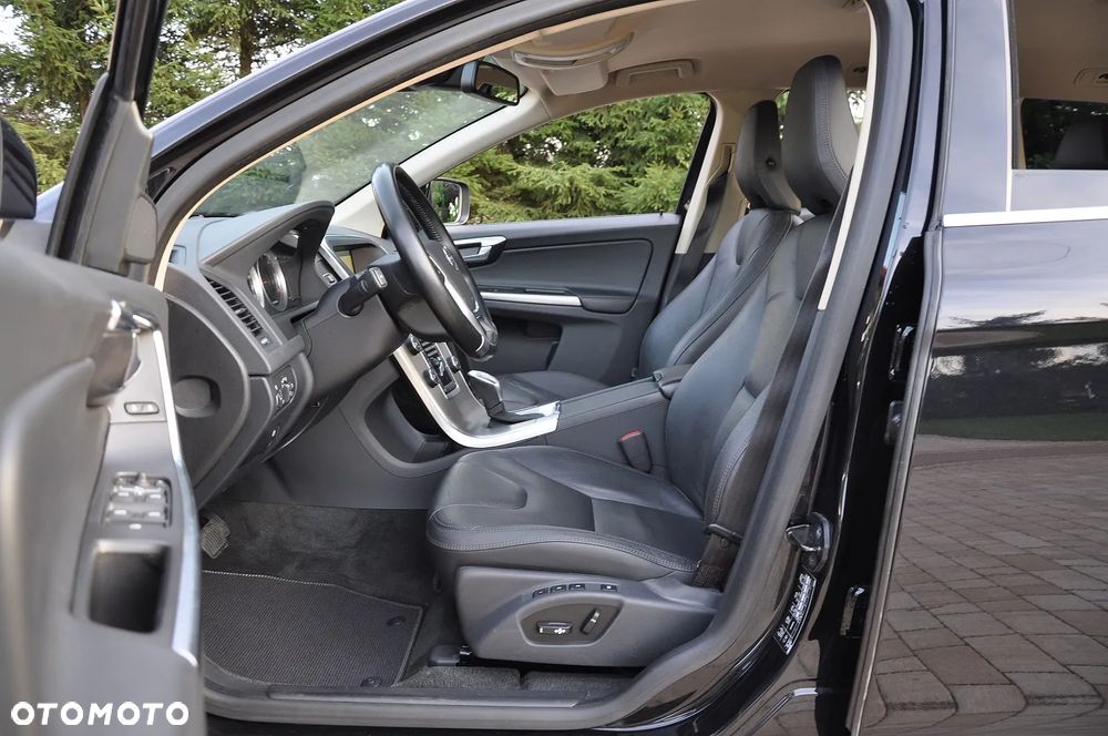 Volvo XC 60 - 21