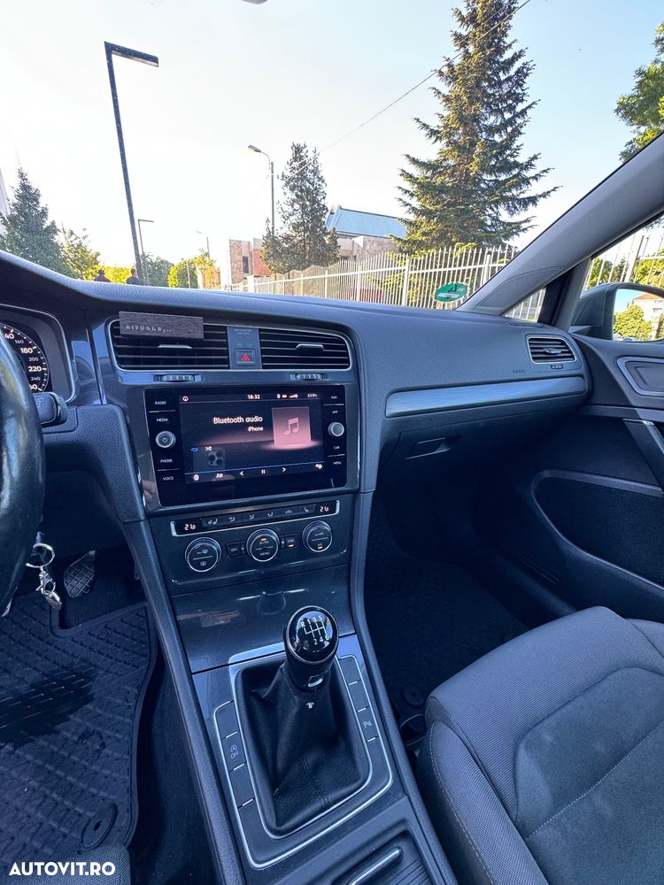 Volkswagen Golf 2.0 TDI Highline - 9