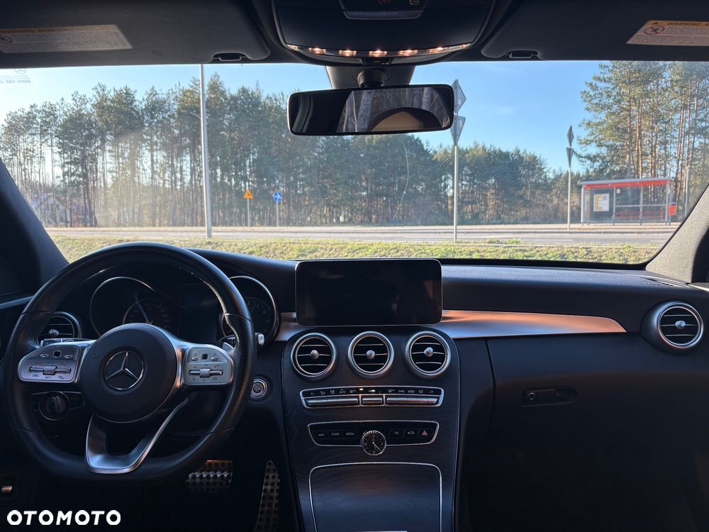 Mercedes-Benz Klasa C 300 9G-TRONIC AMG Line - 11