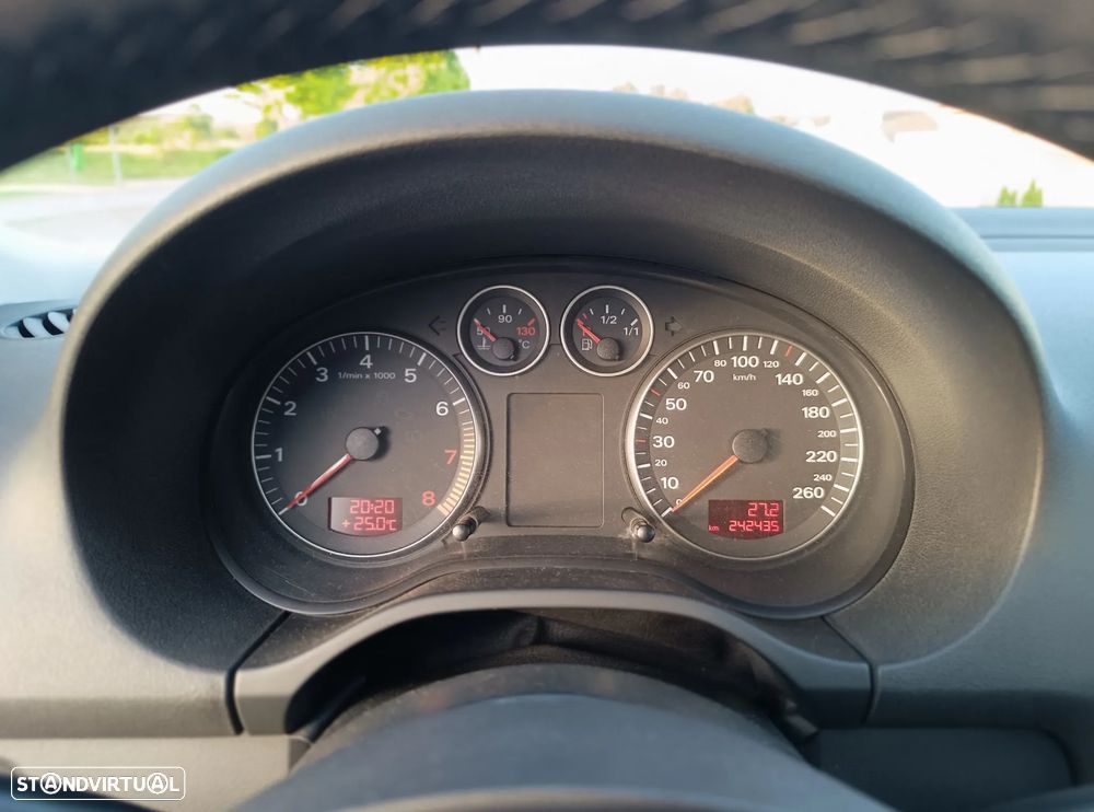Audi A3 Sportback 1.6 FSi - 16