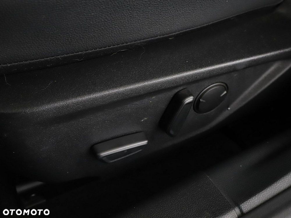 Ford Focus 1.5 EcoBlue STart-Stopp-System TITANIUM - 39