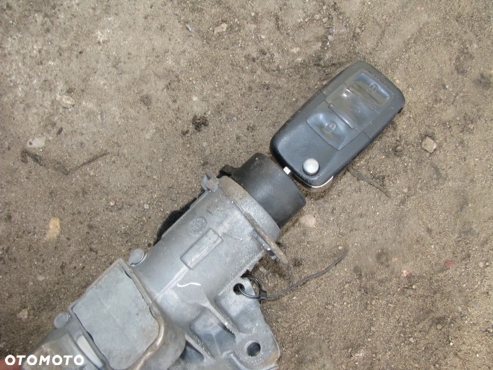 STACYJKA KLUCZYK WKŁADKA VOLKSWAGEN PASSAT B5 LIFT 4b0905851c - 3