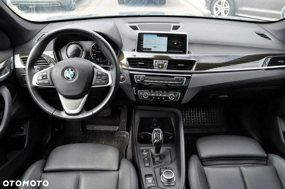 BMW X1 xDrive25i GPF Sport Line sport - 31