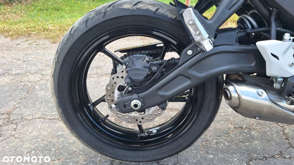 Kawasaki Ninja - 6
