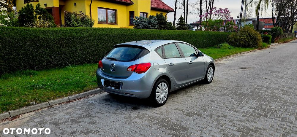 Opel Astra 1.6 ENERGY - 3