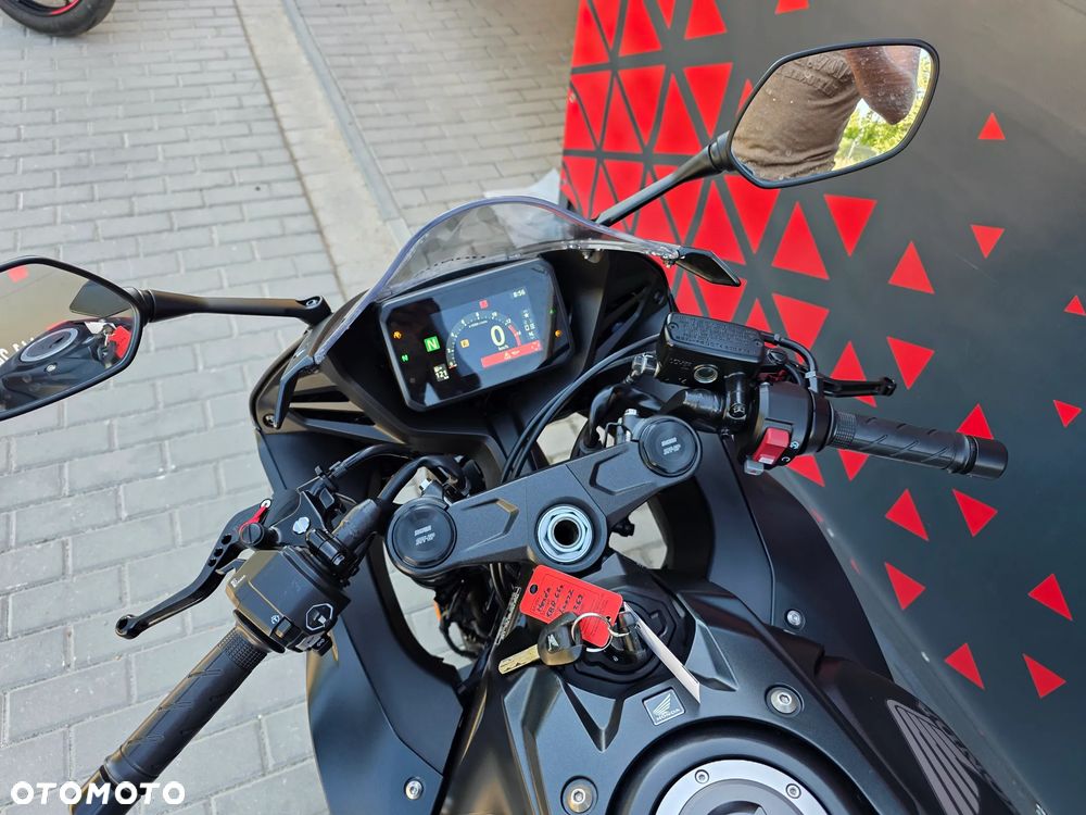 Honda CBR - 22