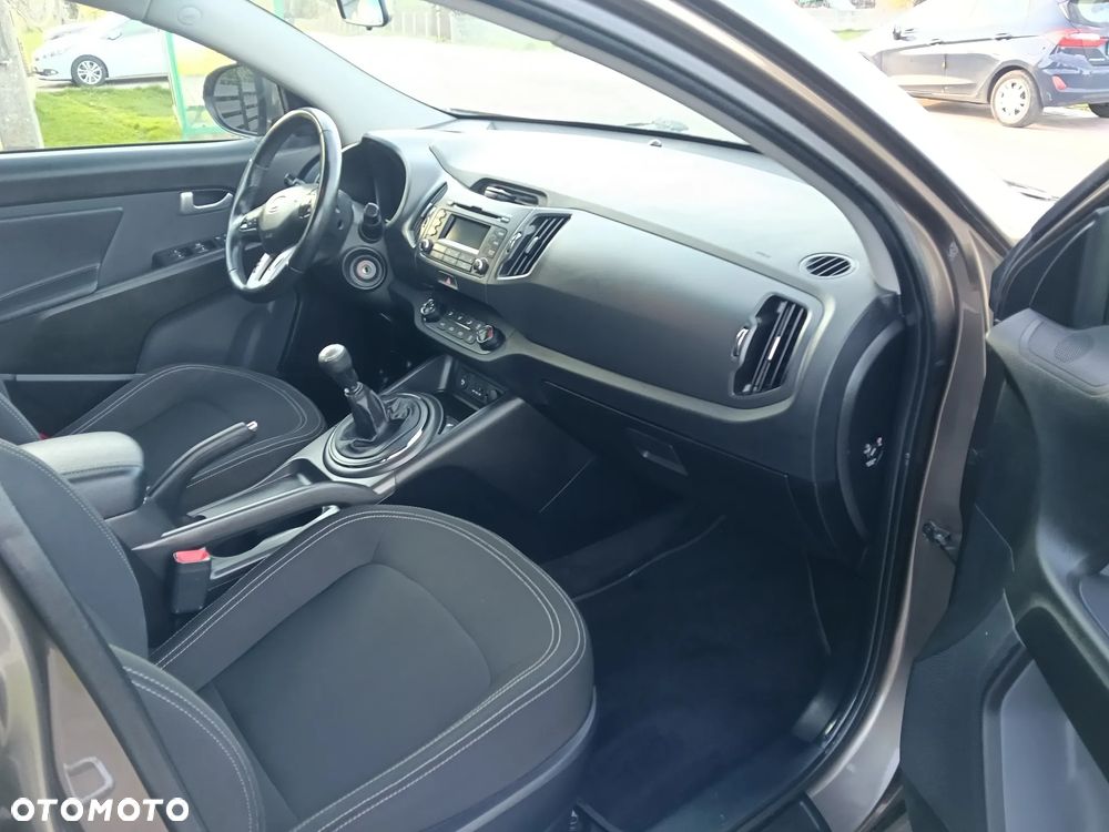 Kia Sportage 2.0 CVVT 4WD Vision - 9