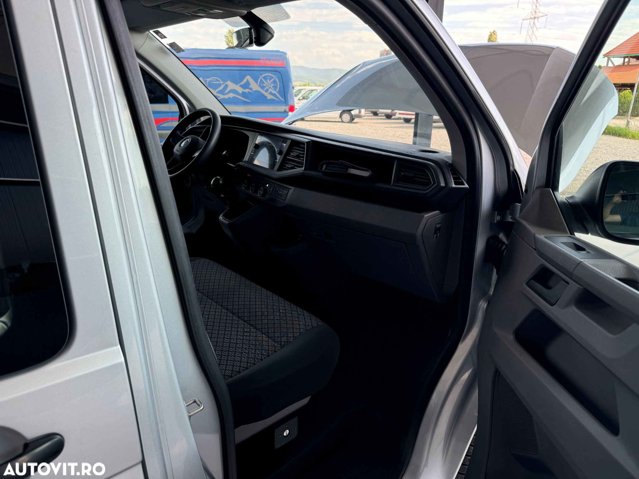 Volkswagen Caravelle T6.1 2.0 TDI 110 kW KR Highline - 18