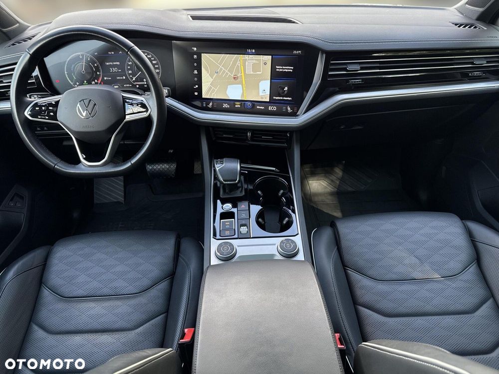 Volkswagen Touareg - 21