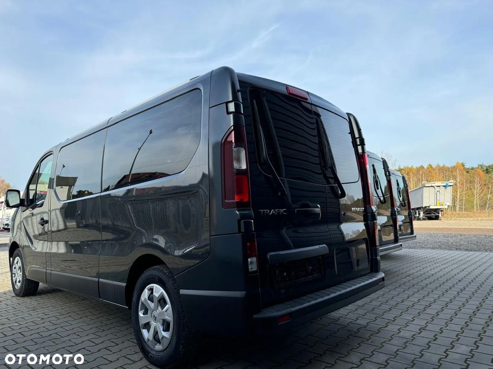 Renault Trafic SpaceClass 2.0 dCi Escapade - 18