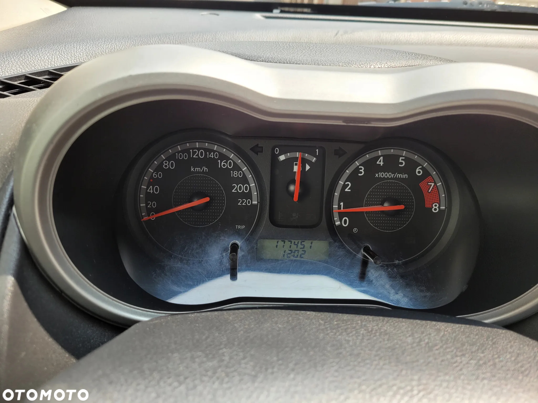 Nissan Note 1.4 Visia - 27