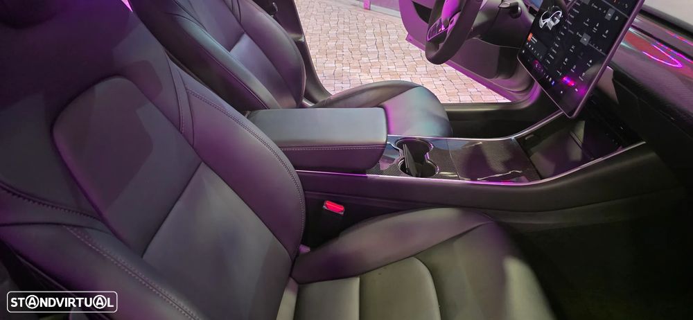 Tesla Model 3 Long Range AWD Dual Motor Performance - 17