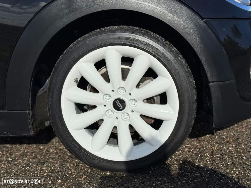 MINI 3 Portas One D - 17