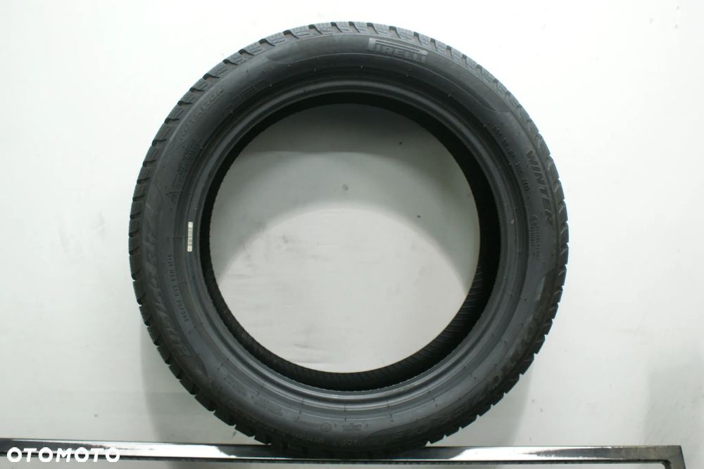 zimowe 205/50R17 PIRELLI WINTER SOTTOZERO 3 , 7,3mm - 3