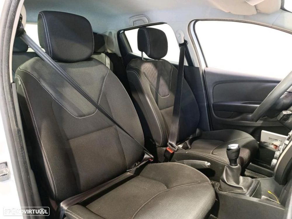 Renault Clio 1.5 dCi Confort - 6