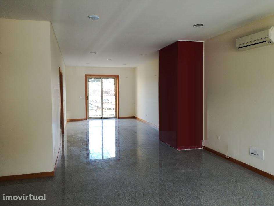 moradia t4 vila nova de anha - Grande imagem: 4/6