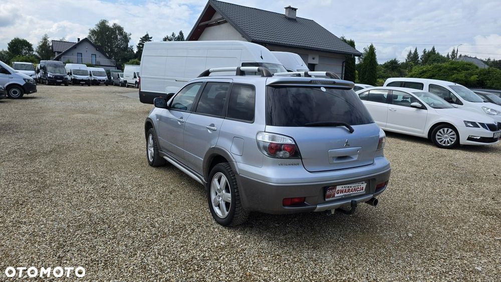 Mitsubishi Outlander - 7