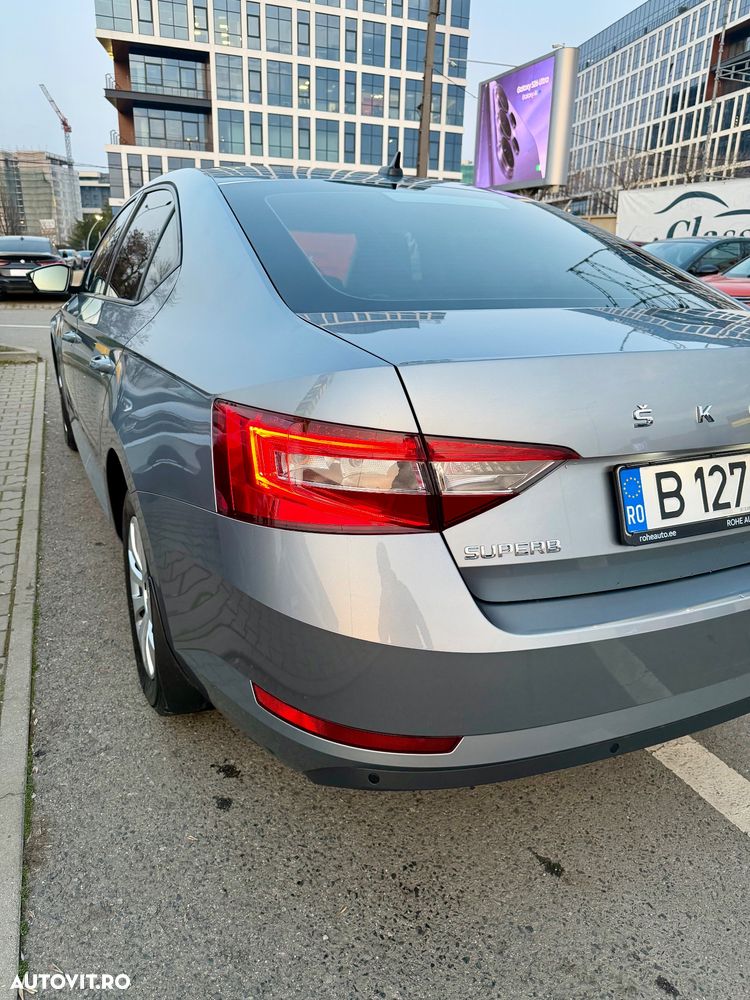 Skoda Superb 2.0 TDI 4x4 DSG Premium Edition - 5