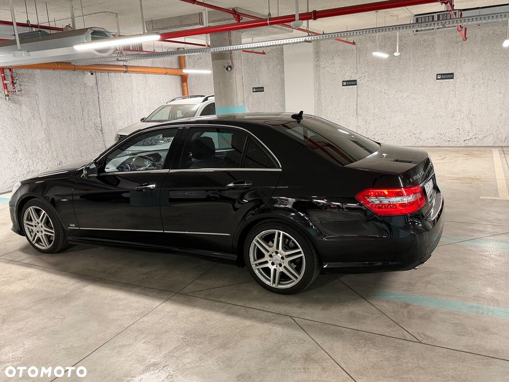 Mercedes-Benz Klasa E 350 CDI 4-Matic BlueEff Avantgarde - 16