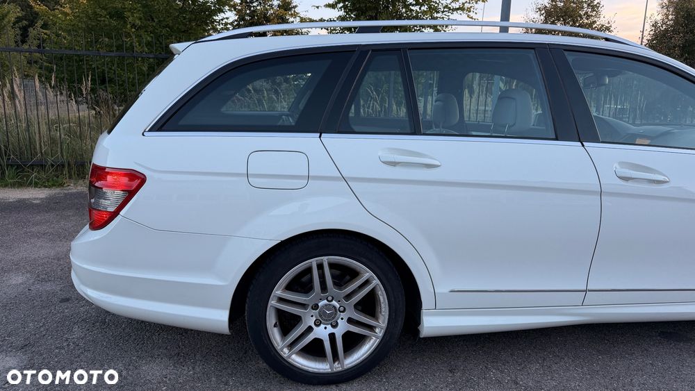 Mercedes-Benz Klasa C 180 Kompressor BlueEFFICIENCY Avantgarde - 19