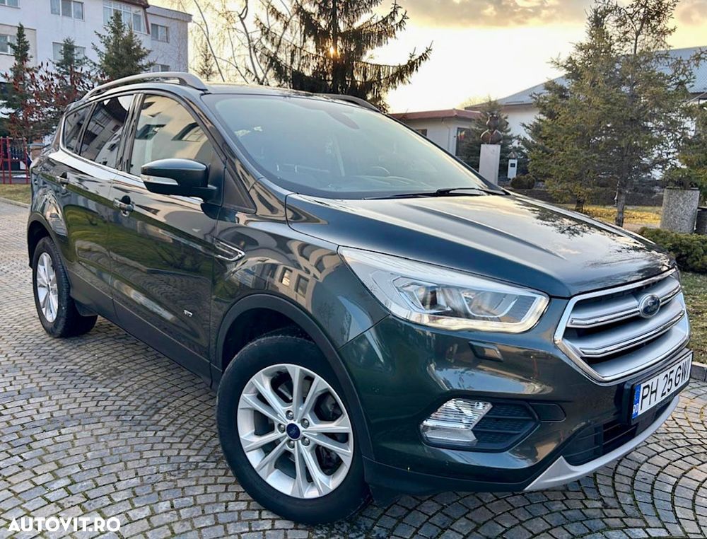 Ford Kuga 2.0 TDCi 4x4 Aut. Titanium - 2