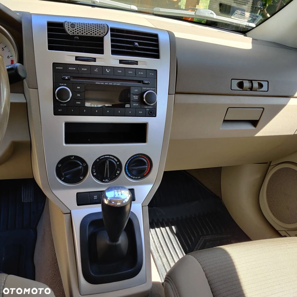 Dodge Caliber 1.8 SXT - 7