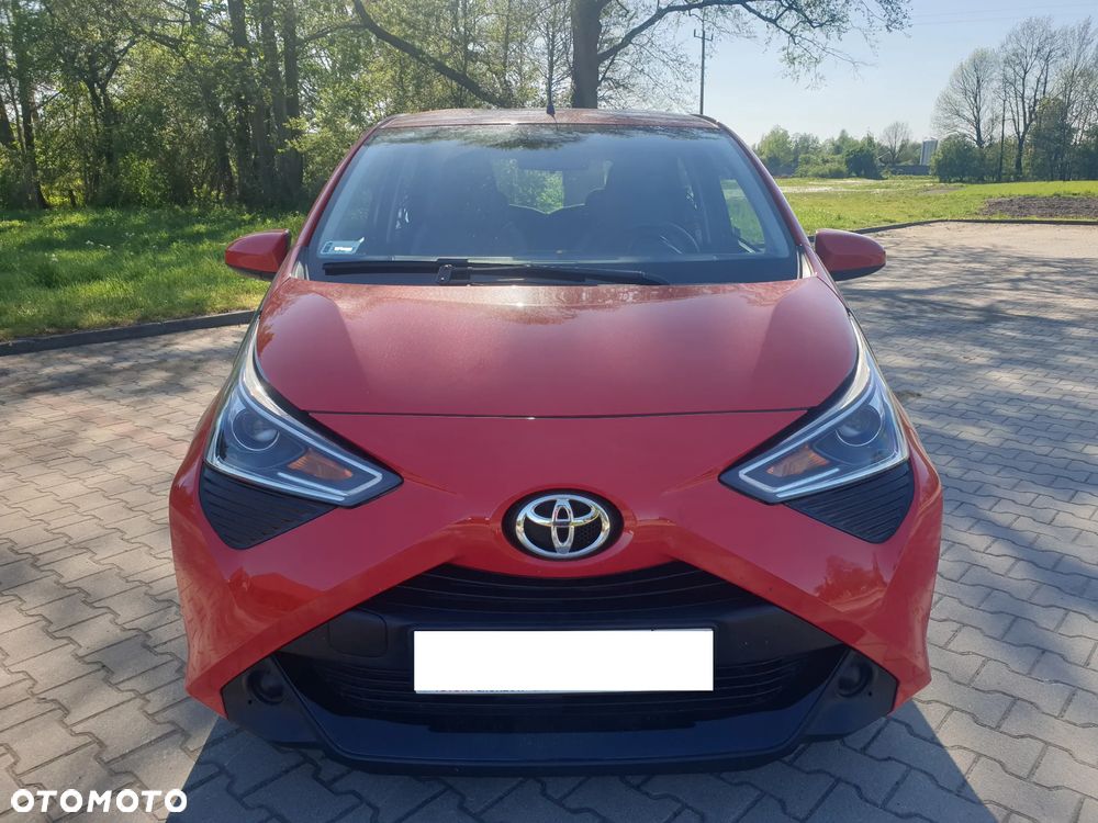 Toyota Aygo x-play - 8