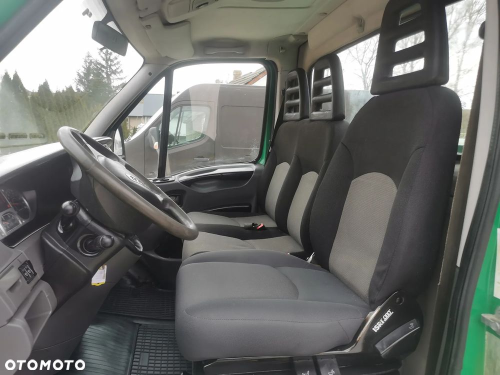 Iveco Daily 35C15 kiper Blokada mostu Hak klima bliźniak 35C15 wywrotka - 11