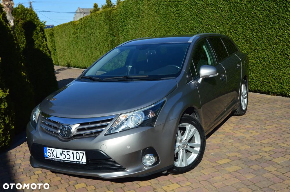 Toyota Avensis 2.0 D-4D Edition - 40