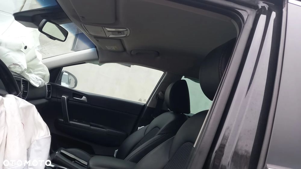 Kia Sportage 2.0 CRDI 4WD Automatik Spirit - 4