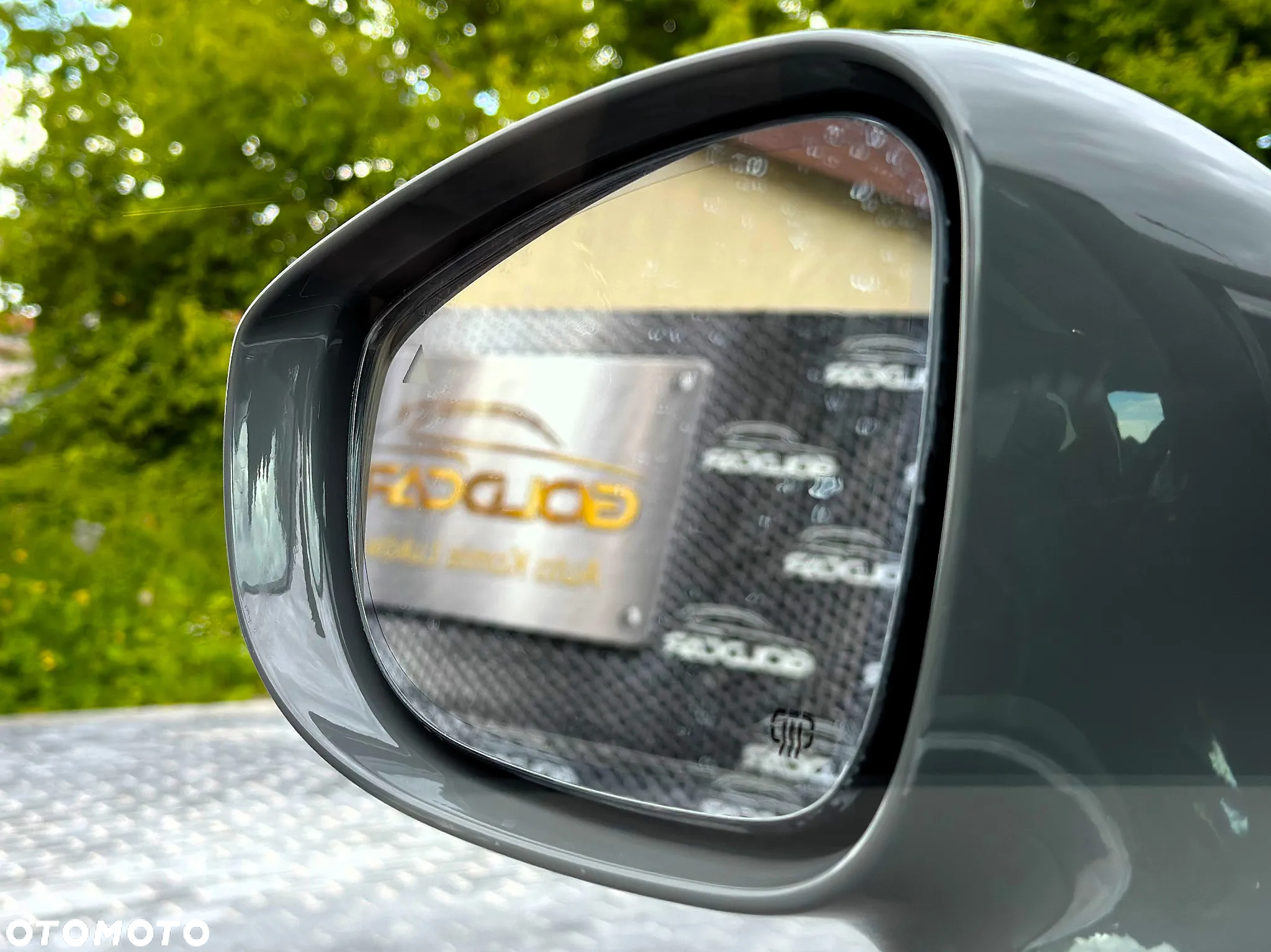 Chrysler Pacifica - 12